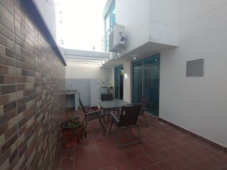 Foto 21 de Casa amoblado en arriendo en Ciudad Jardín.