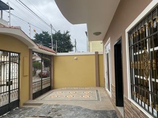 Foto 26 de RENTA DE CASA DE DOS PISOS Y TERRAZA, HUAQUILLAS