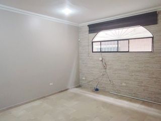Foto 8 de C248 - Venta Casa en la Garzota Norte de Guayaquil 3 dormitorios