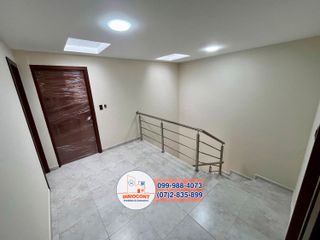 Amplia casa con local comercial de venta, Sector Los Cerezos C1215