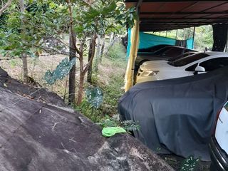 Foto 12 de Te vendo este parqueadero  planito o para hacer apartamentos, ya que tiene el permiso en Cisneros.