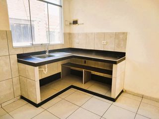 Foto 2 de VENTA DE PROPIEDAD CON 3 DEPARTAMENTOS EN JR JOSÉ OLAYA CDRA. 8, VILLA MARIA DEL TRIUNFO