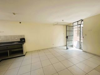 Foto 17 de VENTA DE PROPIEDAD CON 3 DEPARTAMENTOS EN JR JOSÉ OLAYA CDRA. 8, VILLA MARIA DEL TRIUNFO