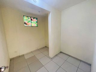 Foto 14 de VENTA DE PROPIEDAD CON 3 DEPARTAMENTOS EN JR JOSÉ OLAYA CDRA. 8, VILLA MARIA DEL TRIUNFO