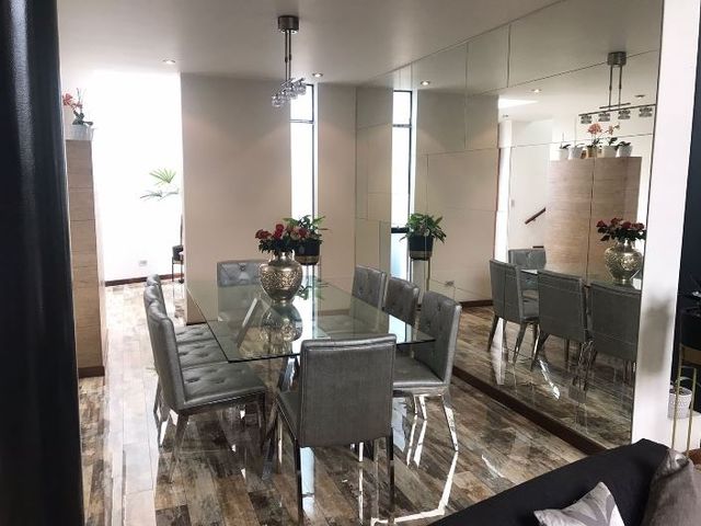 VENDO DOS CASAS EN CONDOMINIO - CERCA A COLEGIO ROOSEVELT – URB. CAMACHO – LA MOLINA