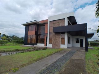 Foto 2 de VENTA DE CASA EN LA URBANIZACIÓN PRIVADA RANCHO SAN MIGUEL