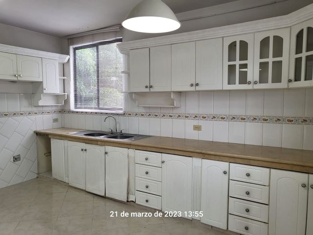 Departamento de alquiler en Puerto Azul, Vía a la Costa, 3 dormitorios.