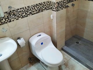 DEPARTAMENTO TOWNHOUSE EN VENTA URB. LA CUMBRE, LOS CEIBOS - A 3 MINUTOS DE LA ESPOL.