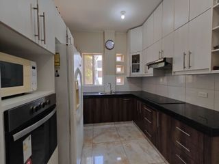 SE VENDE en URB. LAS CUMBRES Casa Townhouse. CERCA DE LA ESPOL