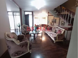 Foto 1 de VENDO CASA DE 2 PISOS + SOTANO Y AZOTEA URB. SAN ANDRES I ETAPA 300.65 M2 ID 1071605