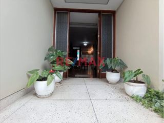 Foto 3 de VENDO CASA DE 2 PISOS + SOTANO Y AZOTEA URB. SAN ANDRES I ETAPA 300.65 M2 ID 1071605