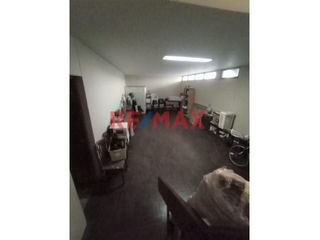 Foto 8 de VENDO CASA DE 2 PISOS + SOTANO Y AZOTEA URB. SAN ANDRES I ETAPA 300.65 M2 ID 1071605