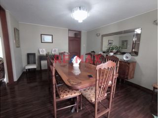 Foto 12 de VENDO CASA DE 2 PISOS + SOTANO Y AZOTEA URB. SAN ANDRES I ETAPA 300.65 M2 ID 1071605