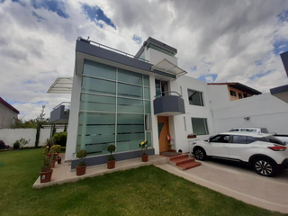 Se Vende Hermosa Casa Independiente en Los Chillos