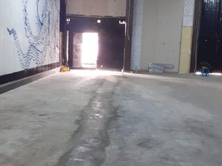 Foto 2 de ALQUILO LOCAL COMERCIAL ZONAL AV MEXICO CDRA 14 380M2  DEPOSITO ALMACEN $.3,500 A TRATAR