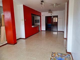 Foto 1 de En venta casa de 3 dormitorios en urb. San Felipe (SJ)