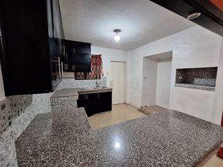 Foto 5 de En venta casa de 3 dormitorios en urb. San Felipe (SJ)