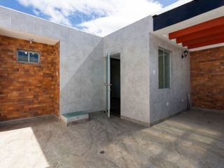 100% BIESS, Casa GRANDE de  LUJO OPORTUNIDAD en Venta sector Calderón   con 4 dormitorios  Quito