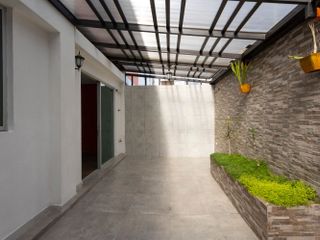 100% BIESS, Casa GRANDE de  LUJO OPORTUNIDAD en Venta sector Calderón   con 4 dormitorios  Quito