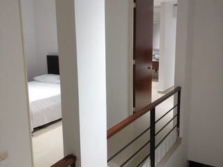 Foto 3 de SE ARRIENDA HERMOSO  APARTAMENTO  AMOBLADO, AMPLIO DE 157 M2 DENTRO DE CONJUNTO CERRADO CON PISCINA EN ZONA EXCLUSIVA DE LA CIUDAD DE NEIVA, POR DIAS