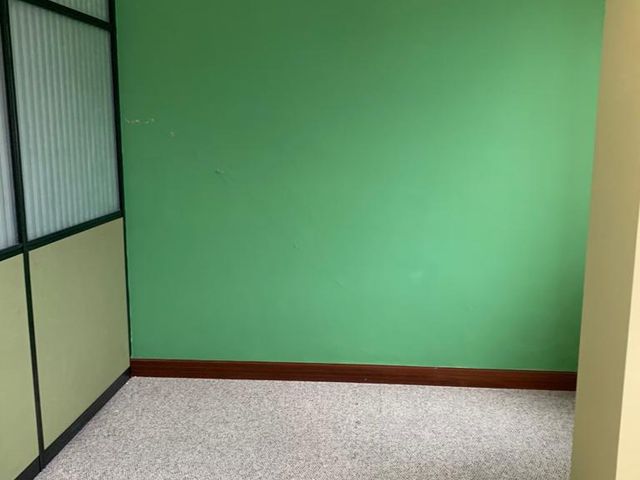 OFICINA EN EDIFICIO EMPRESARIAL