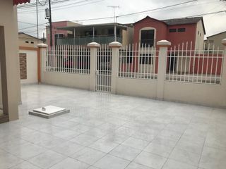 Foto 30 de Casa amoblada de alquiler en la Urbanización Villa Club, 3 dormitorios.