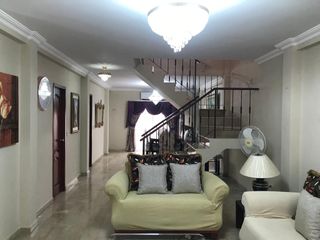 Foto 5 de Casa amoblada de alquiler en la Urbanización Villa Club, 3 dormitorios.