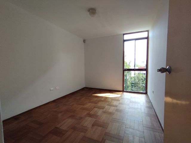 EN VENTA ACOGEDOR DÚPLEX EN EL EMBLEMÁTICO RESIDENCIAL SAN FELIPE