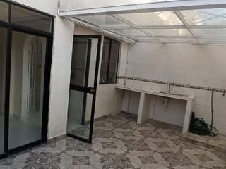 SIN ENTRADA 100% BIESS, Casa de venta con  4 dormitorios  crédito VIP, en Calderón, Quito Ecuador precio Miduvi. .BIESS.