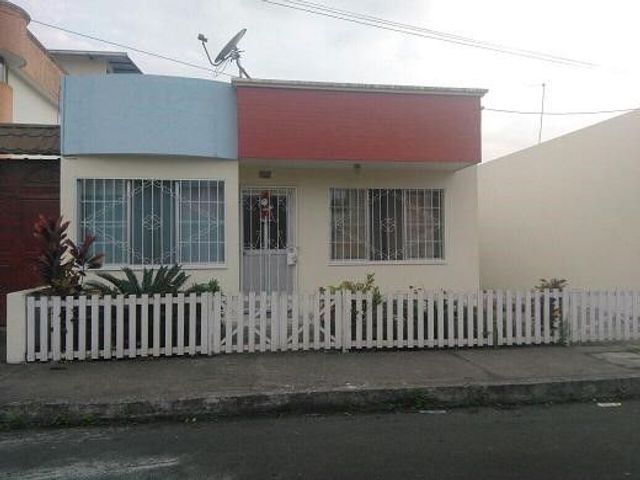 Vendo Casa en Santo Domingo, junto a Mi Cuchito