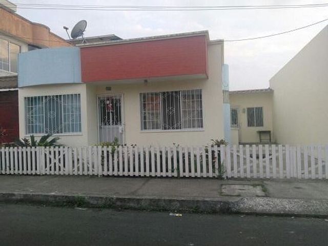 Vendo Casa en Santo Domingo, junto a Mi Cuchito
