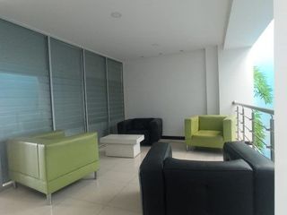 Oficina de Venta en Edificio Murano, Machala