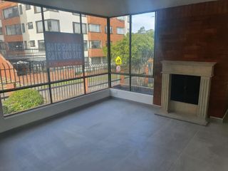 ARRIENDO APARTAMENTO EN BOGOTA -  CEDRO GOLF REMODELADO, EXCELENTE LUZ NATURAL