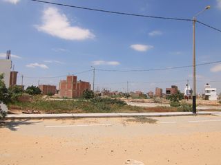 Foto 5 de OPORTUNIDAD DE NEGOCIO VENTA DE DOS TERRENOS JUNTOS –URB. ALAMEDA COUNTRY CLUB-CASTILLA-PIURA