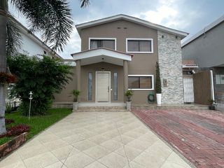 Foto 2 de VENTA CASA VIA A LA COSTA, KM 22. URB CIUDAD SATELITE LOS ANGELES