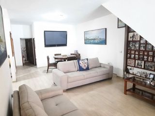 Foto 1 de Casa en Venta, Centro, Manta, Ecuador