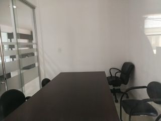 Foto 11 de VENTA EXCELENTE GALPON INDUSTRIAL NORTE DE QUITO, FACILIDAD DE MANEJO DE CONTENEDORES
