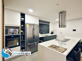 Foto 3 de Av. Ordoñez Lasso, Venta de Departamento AMOBLADO