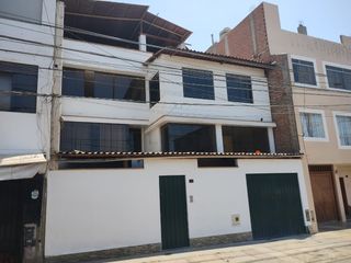 Casa en Venta 3 Pisos + Azotea - terraza- gas cálida