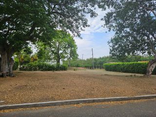 Foto 7 de Lote en venta en exclusivo conjunto en Ricaurte- cundinamarca