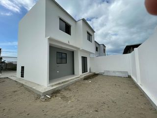 Foto 3 de Casa De Venta En Manta Zona Norte De Manabí