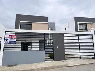Foto 1 de Casa De Venta En Manta Zona Norte De Manabí