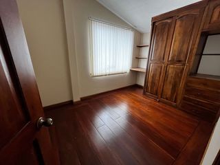 Foto 4 de Arriendo Amplio Departamento para Oficinas en el Batan Alto