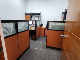 Moderna Oficina 550 m2 Totalmente Implementada - San Isidro