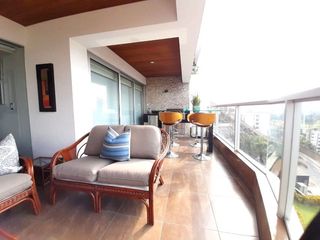 Foto 7 de VENDO DEPARTAMENTO EN LA EXCLUSIVA AVENIDA CERROS DE CAMACHO - SURCO