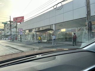 Foto 1 de Local de Alquiler en la Garzota