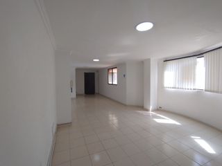 Oficina en arriendo en Alto Prado.