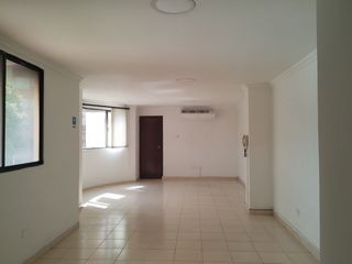 Oficina en arriendo en Alto Prado.