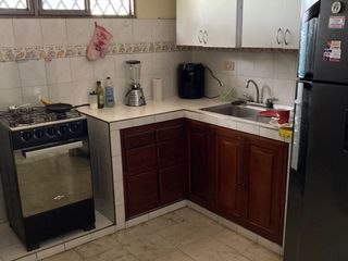 SE VENDE CASA DE 3 PISOS EN EL DEPARTAMENTAL CALI