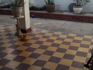 Foto 10 de EN VENTA CONFORTABLE CASA PLANA EN SECTOR DE BELLAVISTA, CON AREA DE 340mts